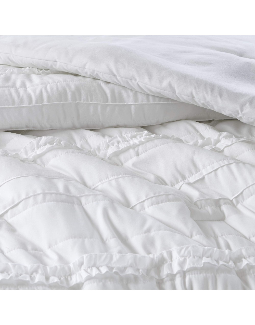 white-textured-bedding-comforter-set-6